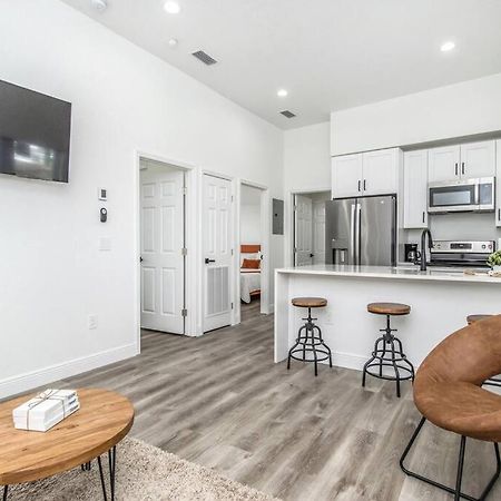 2Br Spacious House In Heart Of West 탬파 외부 사진